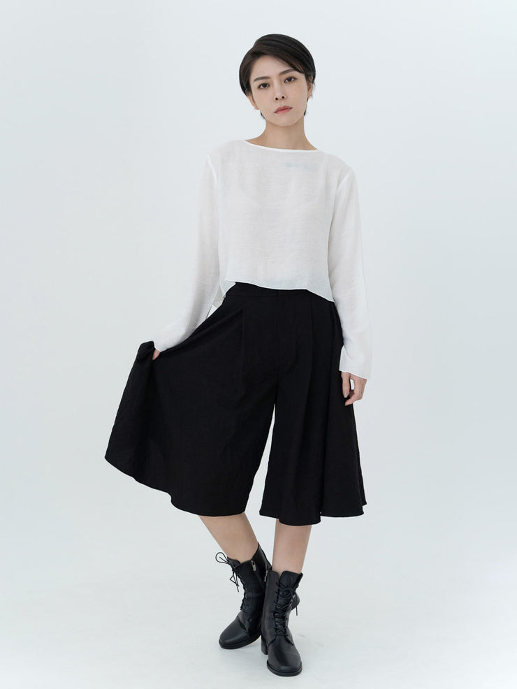Cropped & Back-slit