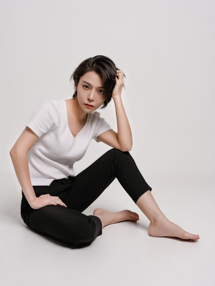 Ribbed V-neck