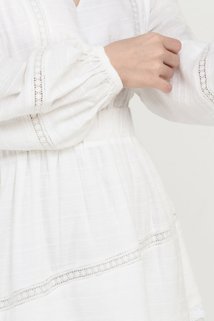 Diagonal Lace